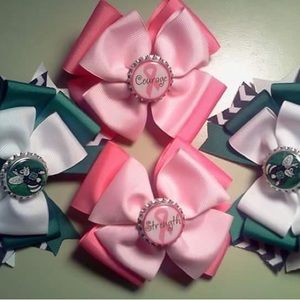 Custom made bottle cap bows and stacked bows. Any design and color